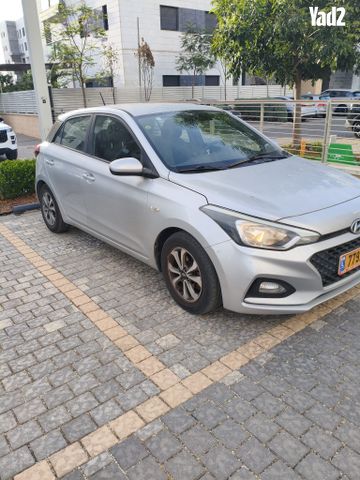 מודעת רכב יונדאי i20