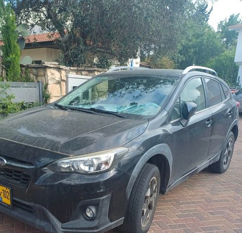 מודעת רכב סובארו XV
