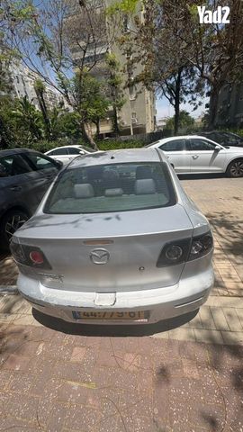 מודעת רכב מאזדה 3