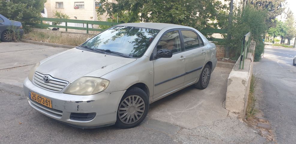 מודעת רכב טויוטה קורולה
