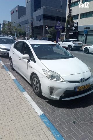 מודעת רכב טויוטה פריוס