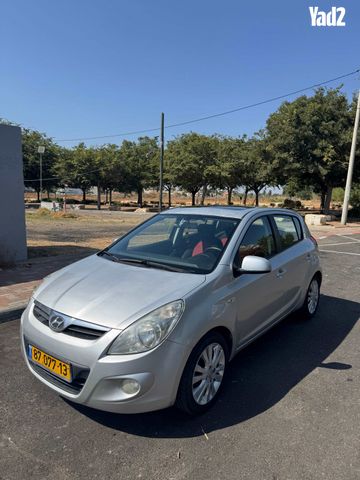 מודעת רכב יונדאי i20