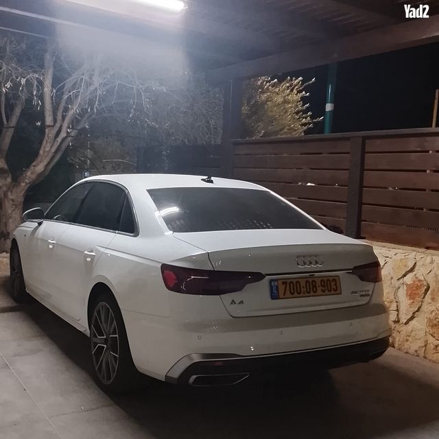מודעת רכב אאודי A4