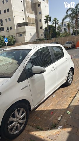 מודעת רכב טויוטה יאריס
