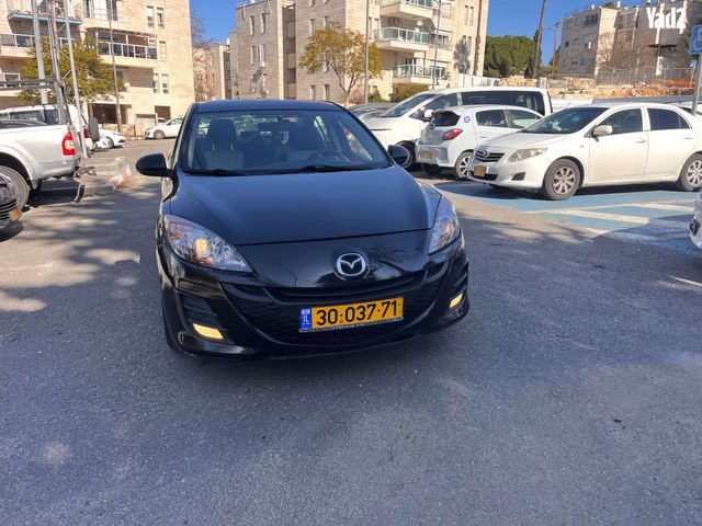 מודעת רכב מאזדה 3
