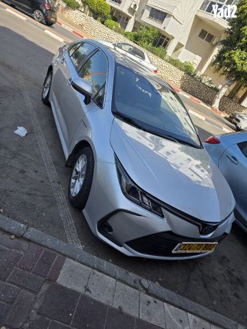 מודעת רכב טויוטה קורולה