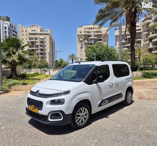 מודעת רכב סיטרואן ברלינגו