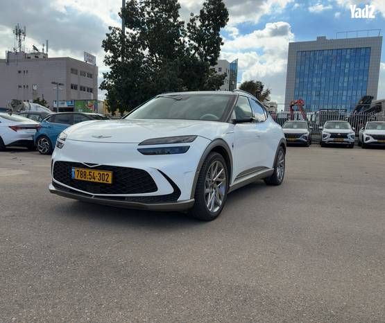 מודעת רכב ג'נסיס GV60
