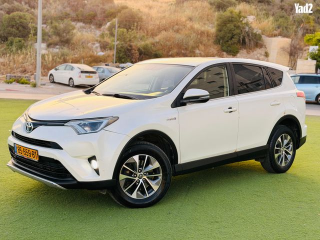 מודעת רכב טויוטה RAV4