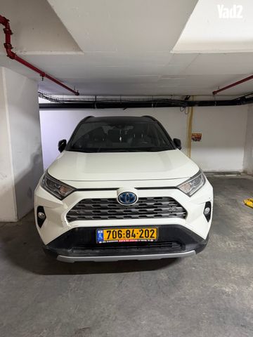 מודעת רכב טויוטה RAV4