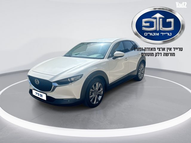 מודעת רכב מאזדה CX-30
