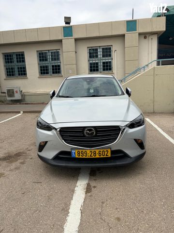 מודעת רכב מאזדה CX-3