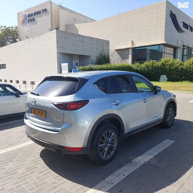 מודעת רכב מאזדה CX-5