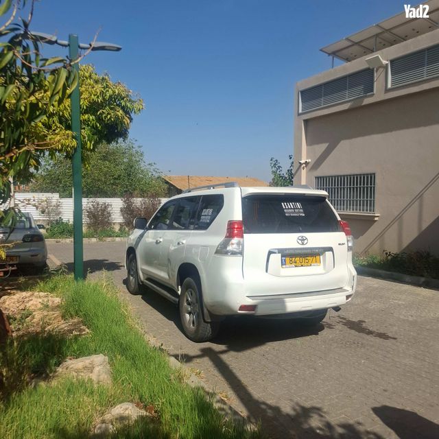 מודעת רכב טויוטה לנד קרוזר