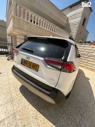 מודעת רכב טויוטה RAV4