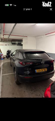 מודעת רכב מאזדה CX-30