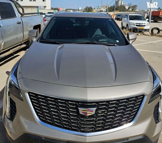 מודעת רכב קאדילק XT4