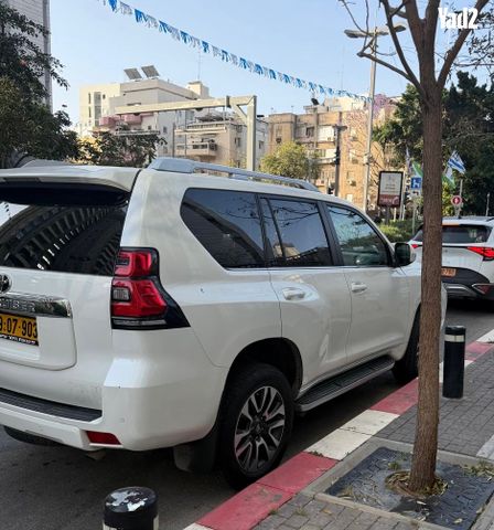 מודעת רכב טויוטה לנד קרוזר