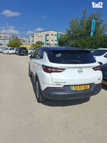 מודעת רכב אופל גרנדלנד