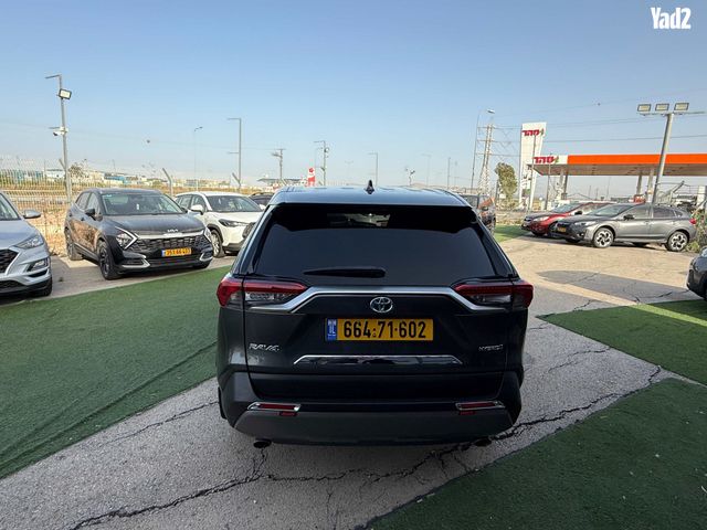 מודעת רכב טויוטה RAV4