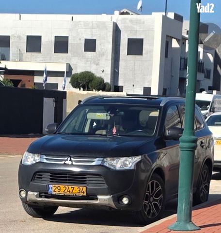 מודעת רכב מיצובישי אאוטלנדר
