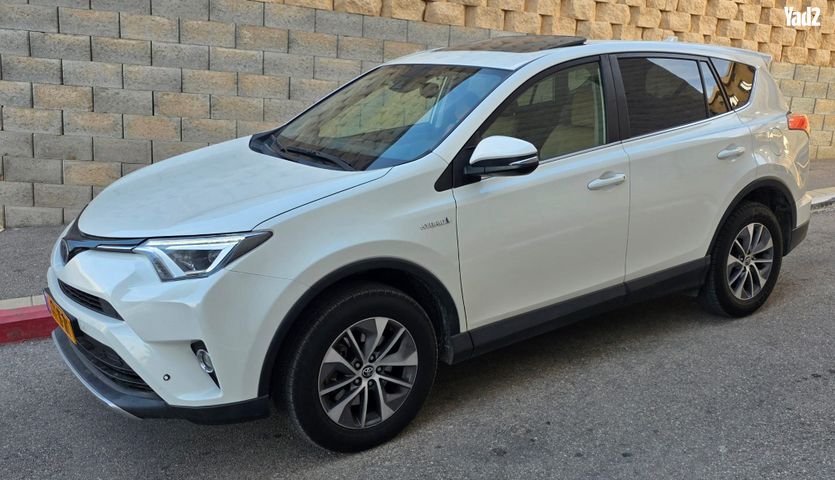 מודעת רכב טויוטה RAV4