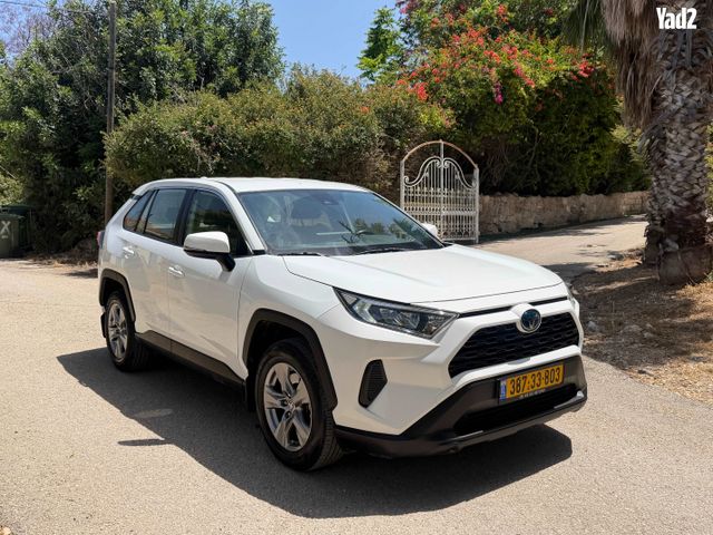 מודעת רכב טויוטה RAV4