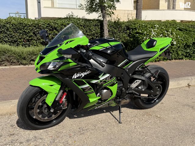 מודעת רכב קאוואסאקי נינג'ה ZX 10R