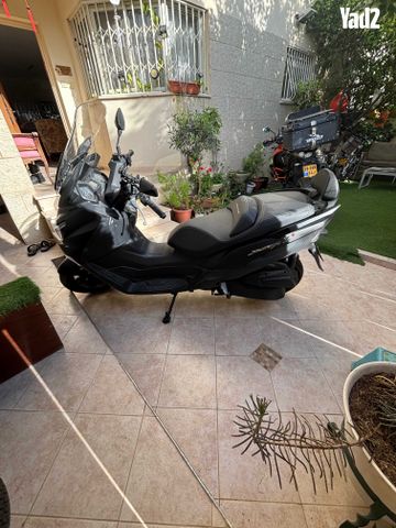 מודעת רכב סאן יאנג ג'וי-מקס Z-250