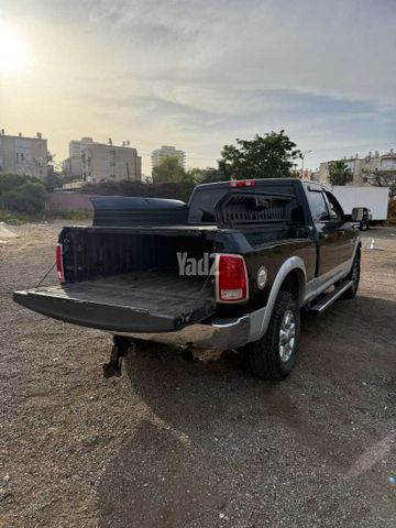 מודעת רכב דודג'
