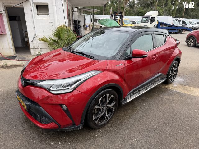 מודעת רכב טויוטה C-HR