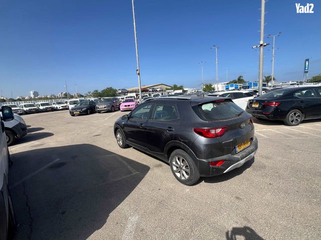 מודעת רכב קיה סטוניק 2
