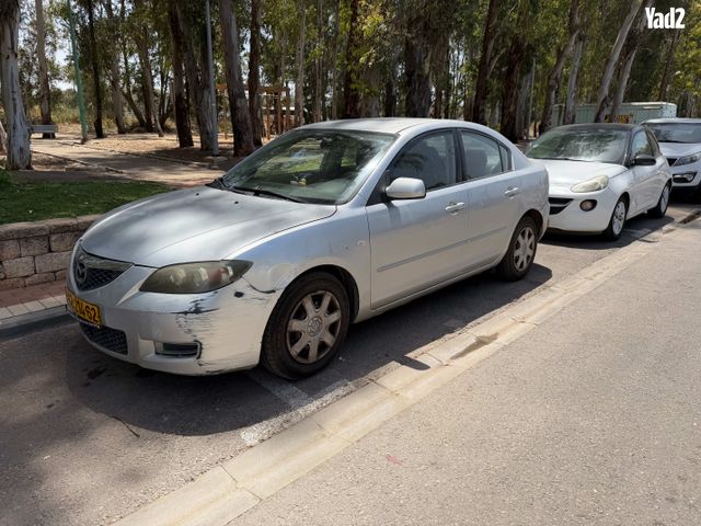 מודעת רכב מאזדה 3
