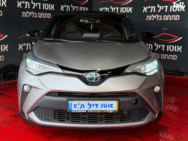 מודעת רכב טויוטה C-HR