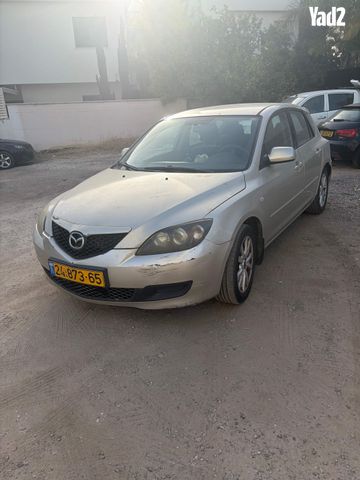 מודעת רכב מאזדה 3