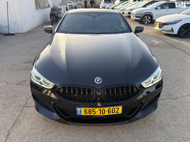 מודעת רכב ב מ וו סדרה 8