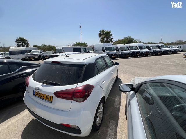 מודעת רכב יונדאי i20