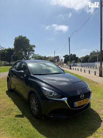 מודעת רכב מאזדה 2