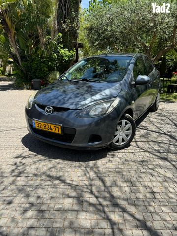 מודעת רכב מאזדה 2