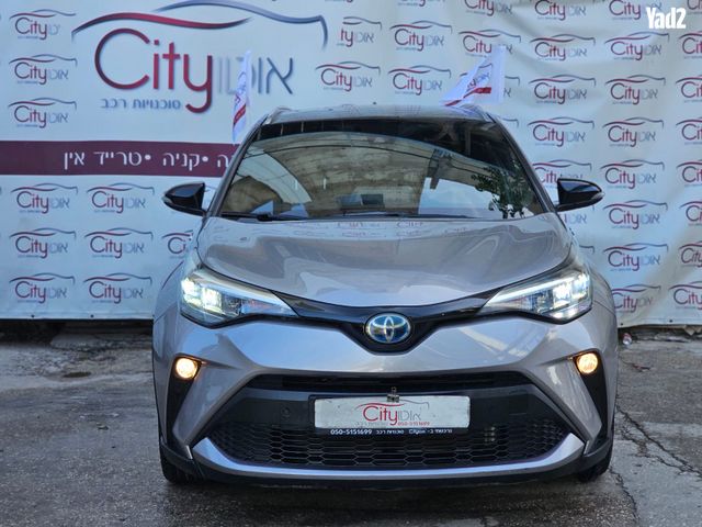 מודעת רכב טויוטה C-HR