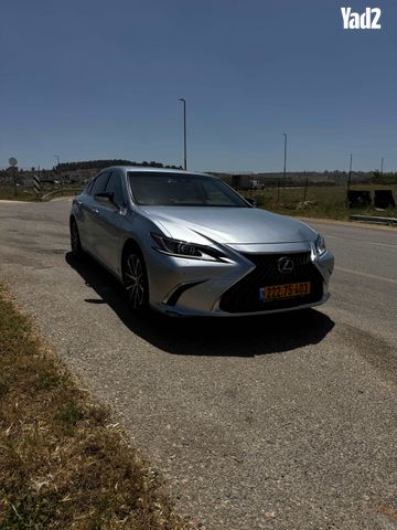 מודעת רכב לקסוס ES 2