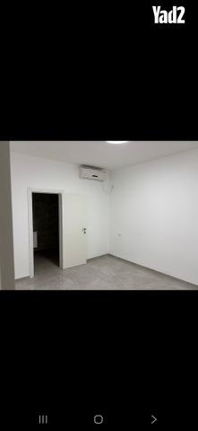 שדרות המגינים 100