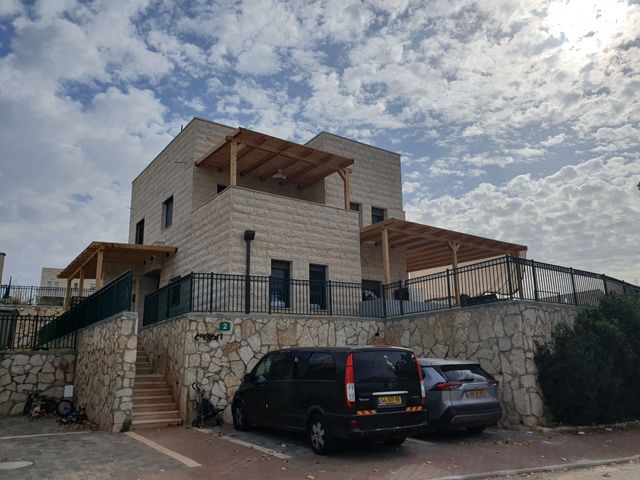 התאנה 2
