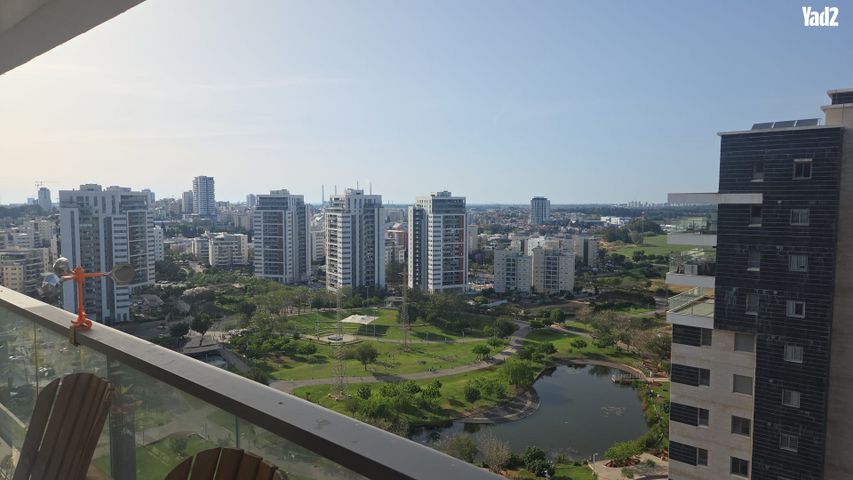 לכיש 21