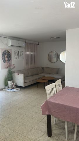 שביל הגן 12