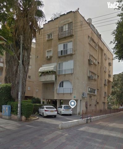 עין גנים 8