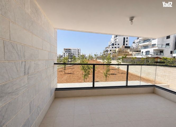 יצחק שמיר 