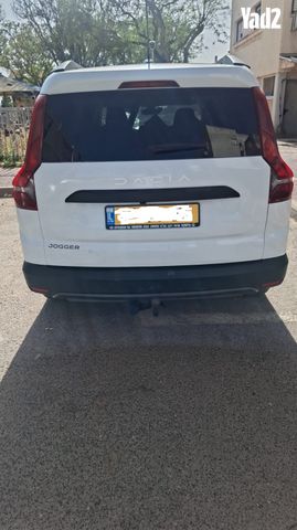 מודעת רכב דאצ'יה ג׳וגר