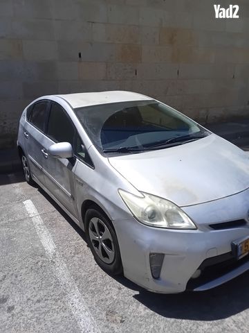 מודעת רכב טויוטה פריוס