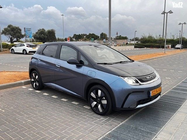 מודעת רכב בי.ווי.די דולפין
